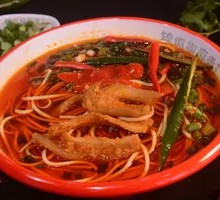 Spicy Garlic Tripe Noodles