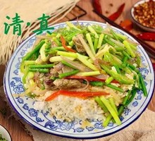 蒜苔牛肉盖浇饭