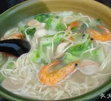 Three Fresh Pepper Rabbit Noodles