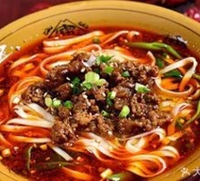 Three Red Soup Noodles with Sauce