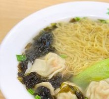 Fresh Shrimp and Caviar Dumpling Noodles