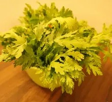Chinese chrysanthemum greens