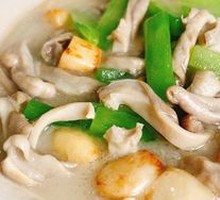 Braised Pork Intestines with Garlic