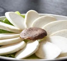 Almond Mushroom