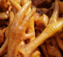 Sauce-Flavored Chicken Feet
