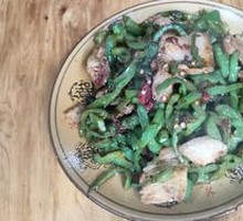 Spicy Green Pepper Stir-fry with Pork