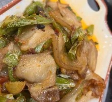 Stir-Fried Lamb with Spicy Sauce