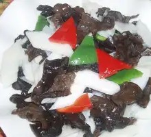 Stir-fried Yam with Wood Ear Mushrooms