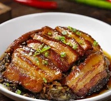 Homestyle Salted Pork with Pickled Mustard Greens