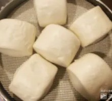 Old Dough Milk-Scented Steamed Bun
