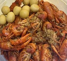 Spicy Garlic Flavor Lobster in Chili Sauce