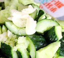 Garlic Cucumber Salad