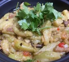 Stewed Seafood Eggplant in Clay Pot