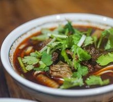 Sauce-Braised Beef Noodles