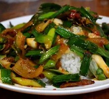 Spicy Pork Stir-fry Rice Bowl