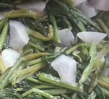 Spring Vegetable Stewed Radish