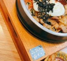 Grilled Pork Belly Stone Pot Rice