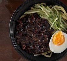 Zhajiangmian
