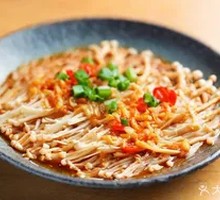 Thinly Sliced Enoki Mushrooms