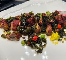 Tea-Scented Spicy麻 Pork Ribs
