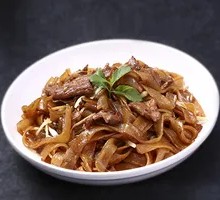 Preserved Meat Stir-fried Rice Noodles