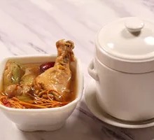 Chicken Leg Soup with Cordyceps and Giant Lotus Flower