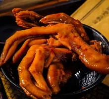 Sauce-Flavored Duck Feet