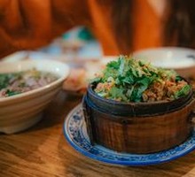 Steamed Pork Intestines with Rice Flour