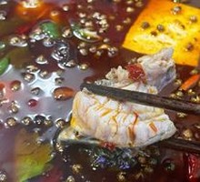 经典红锅
