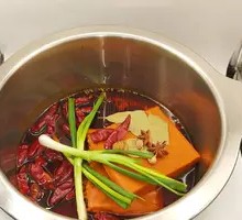 Spicy Red Pot