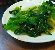Garlic-dressed Pea Shoots
