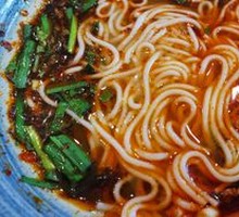 Spicy Lamb Rice Noodles