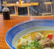 Sour Soup Pork Trotter Noodles