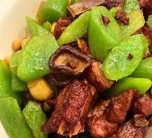 Braised Pork Ribs in Clay Pot