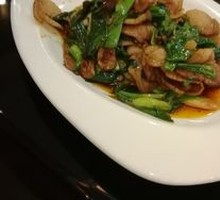 Stir-fried Pork with Garlic Shoots