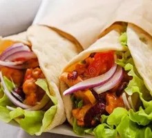 Grilled Chicken Egg Lettuce Wrap