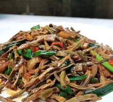 Dried Green Bean and Pork Sauté