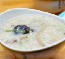 Stewed Chicken and Soybean Rice Soup