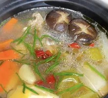 炖母鸡