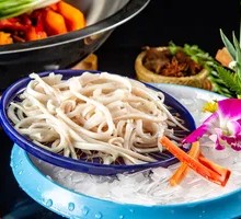 Signature Thousand-Thread Pig's Trotter