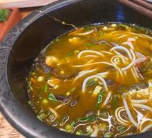 Sour Cabbage Yunnan Over-the-bridge Rice Noodles