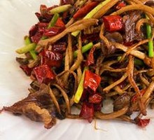 Beef with Tea Tree Mushroom
