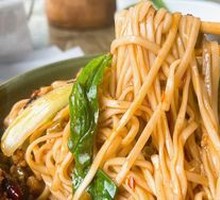 Dry-Mixed Cowpea Noodles