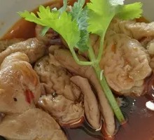 Elegant Pig Intestine Noodles with Fried Egg