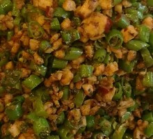 Chicken with Pickled Mustard Greens