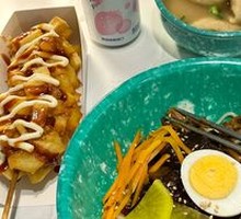 Korean Fried Noodles with Sauce