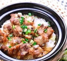 Braised Fish Cubes in Clay Pot Rice