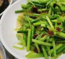 Garlic Chives and Green Bamboo Shoots Shreds