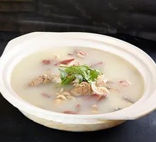 Braised Lamb Offal and Radish in Clay Pot