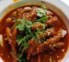 Stewed Chicken Feet in Stone Pot